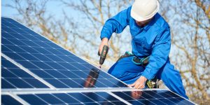 Installation Maintenance Panneaux Solaires Photovoltaïques à Saint-Geniès